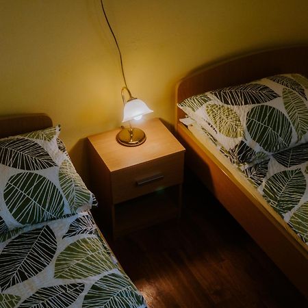 Apartment And Room Natasa コバリード エクステリア 写真